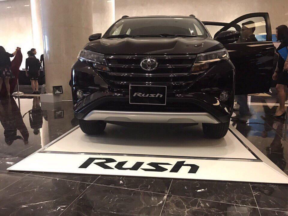 Đánh giá xe Toyota Rush 2019 nhập khẩu mới
