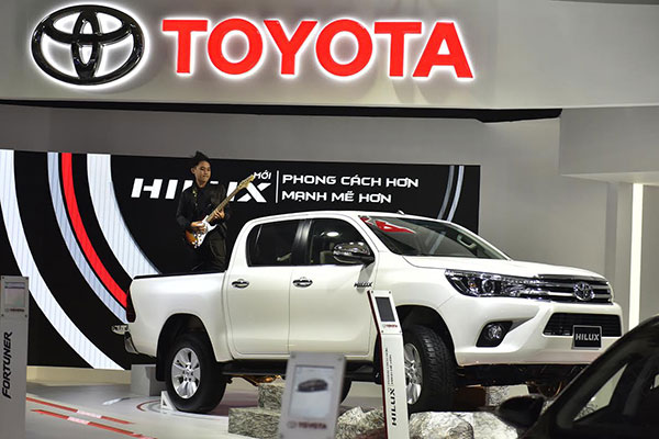 MUA XE BÁN TẢI HILUX CÓ PHÙ HỢP KHÔNG