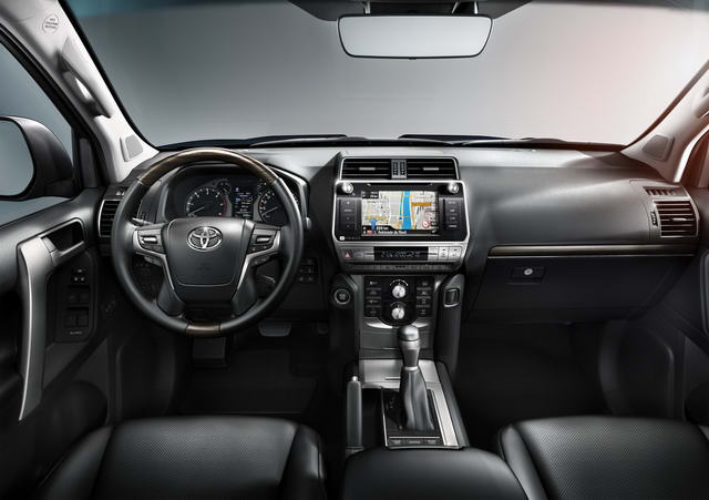Toyota Land Cruiser Prado 2018 có giá từ 1 tỷ đồng - 3